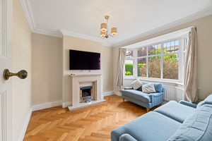 Lounge- click for photo gallery